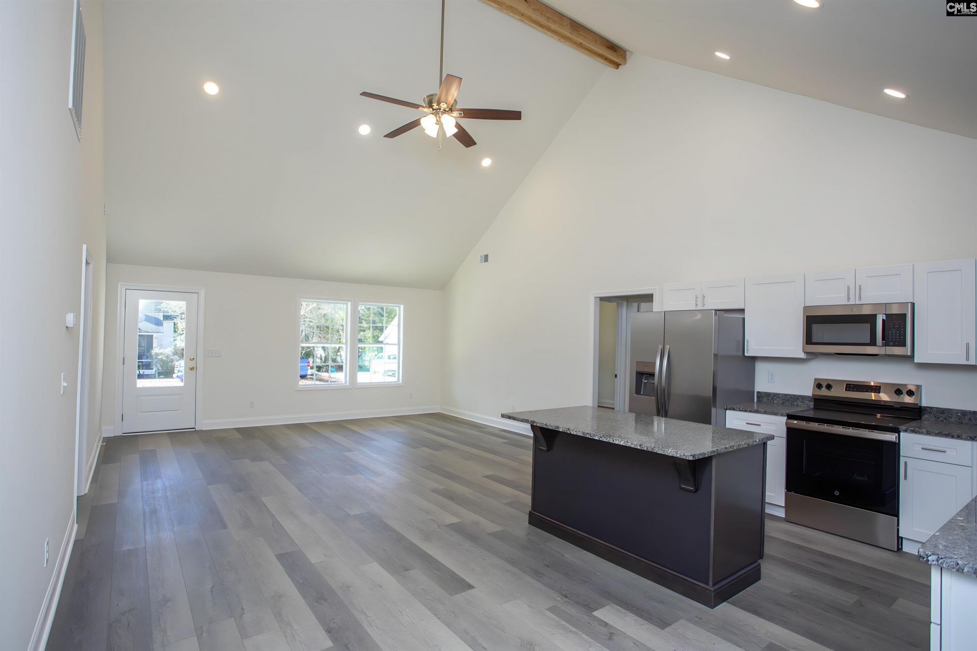 1535 E Lee Street  Photo 6