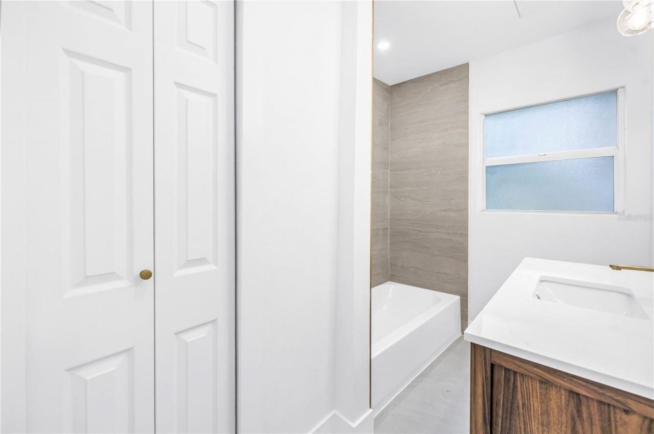 8171 37th Avenue N, Saint Petersburg, FL 33710 Photo