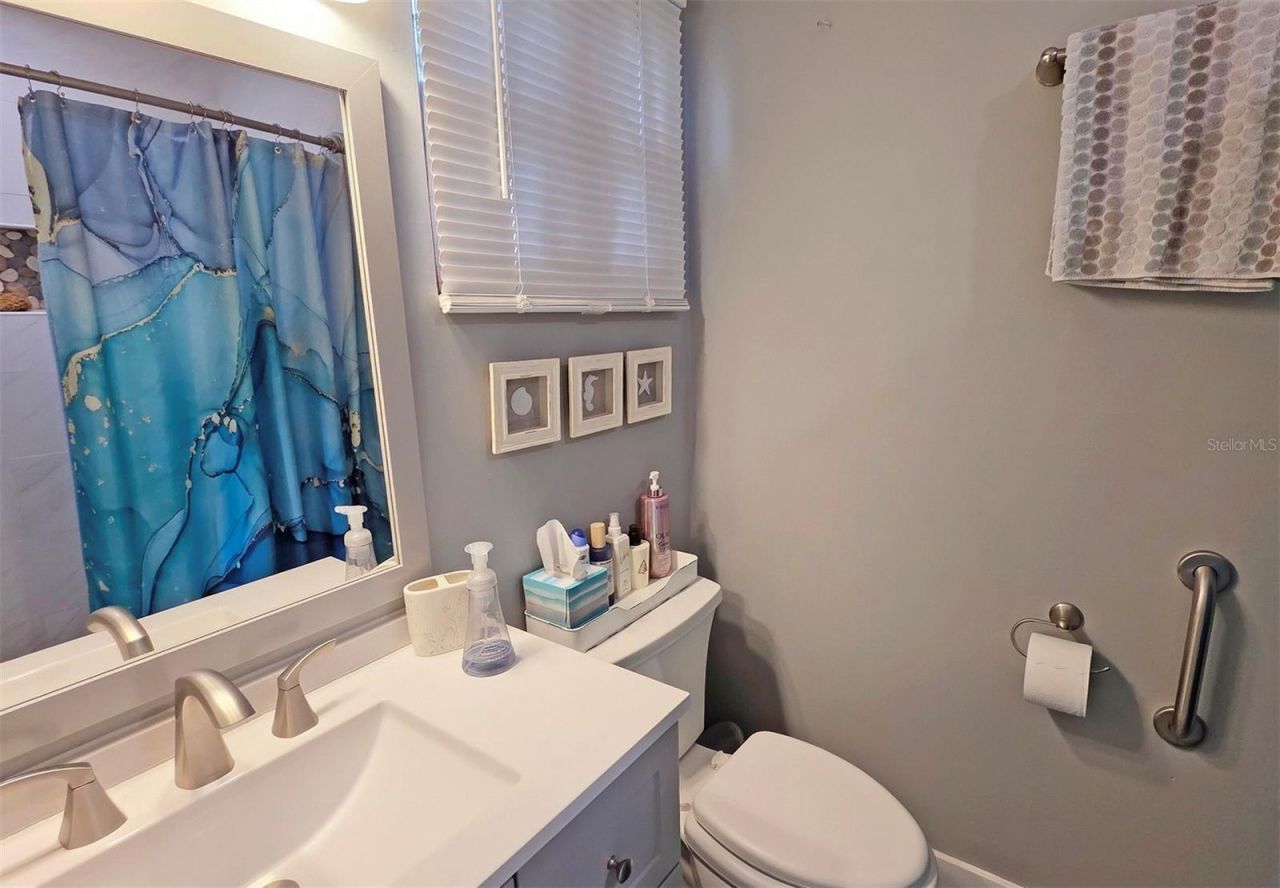 5468 Riverbluff Circle, Unit V-40, Sarasota, FL 34231 Photo