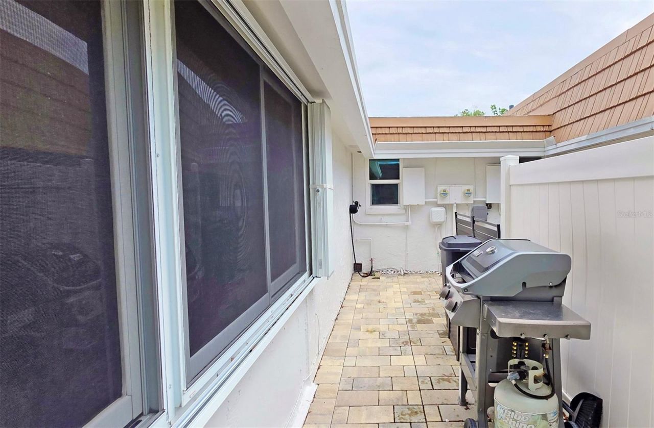 5468 Riverbluff Circle, Unit V-40, Sarasota, FL 34231 Photo