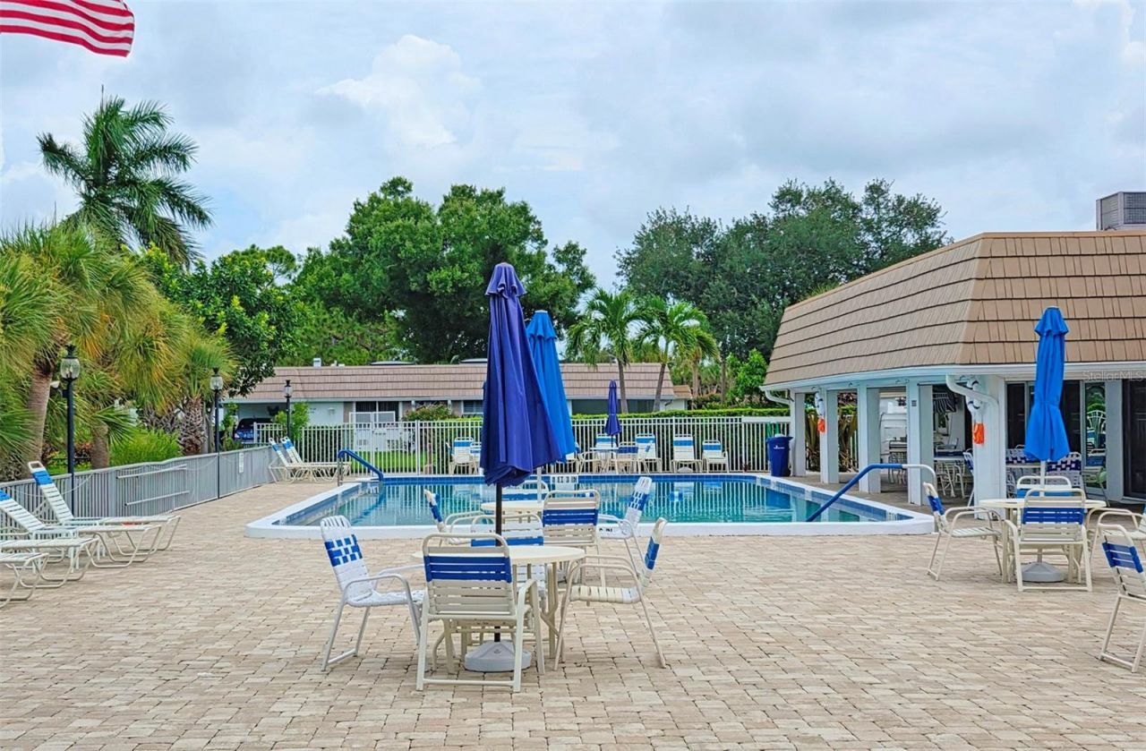 5468 Riverbluff Circle, Unit V-40, Sarasota, FL 34231 Photo