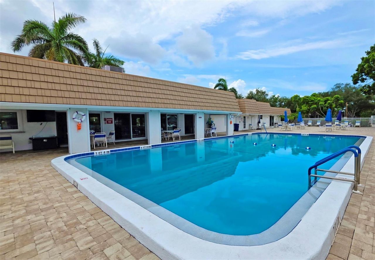 5468 Riverbluff Circle, Unit V-40, Sarasota, FL 34231 Photo