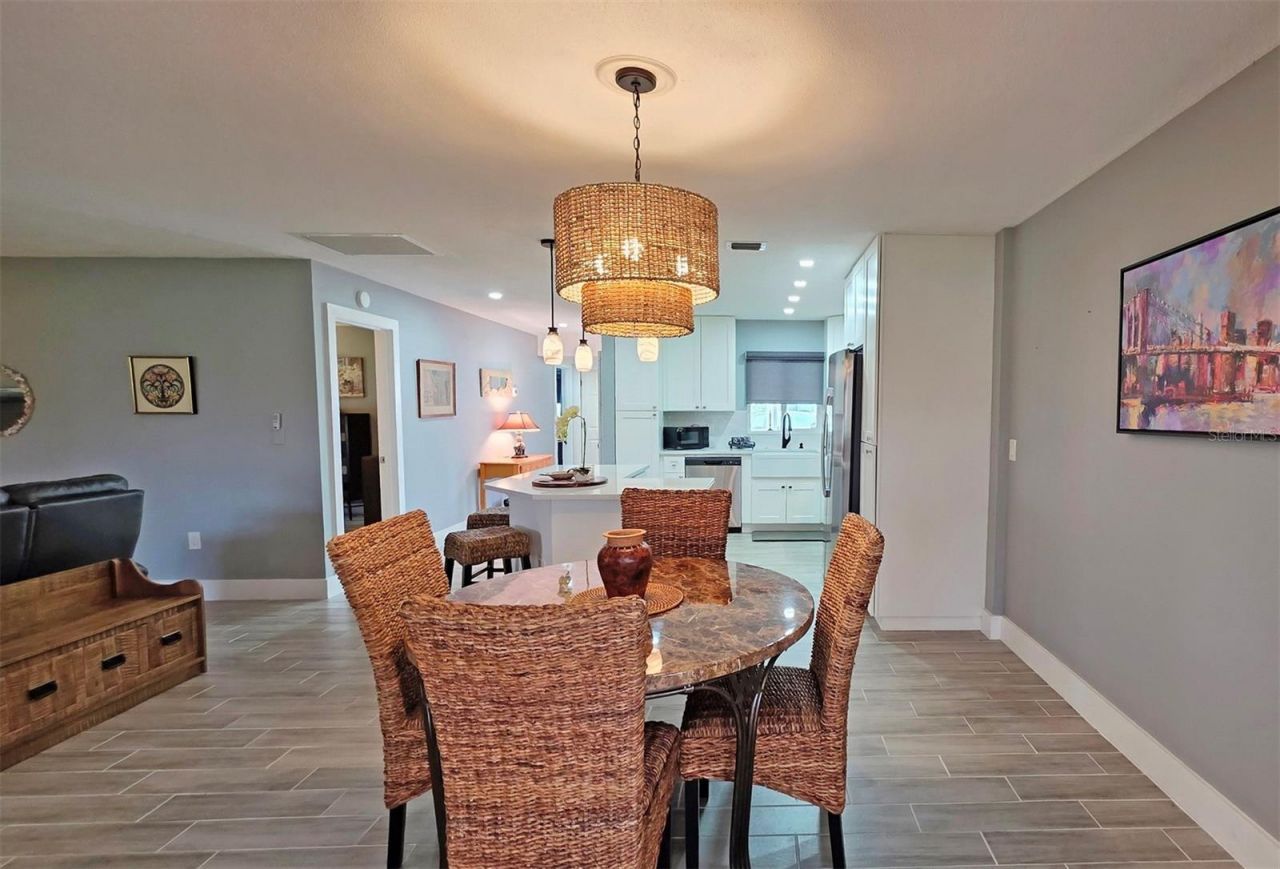 5468 Riverbluff Circle, Unit V-40, Sarasota, FL 34231 Photo