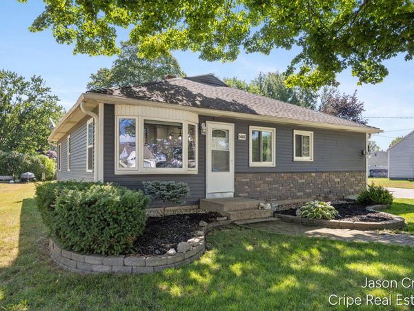 5666 Park Avenue, Hudsonville, MI 49426