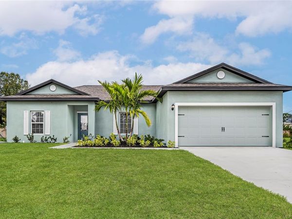 7855 104th Avenue , Vero Beach, FL 32967