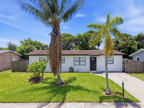 4862 Andros Drive, West Palm Beach, FL 33407