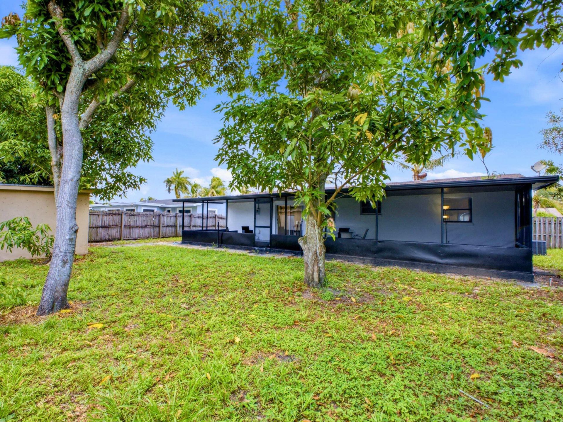 4862 Andros Drive, West Palm Beach, FL 33407 Photo