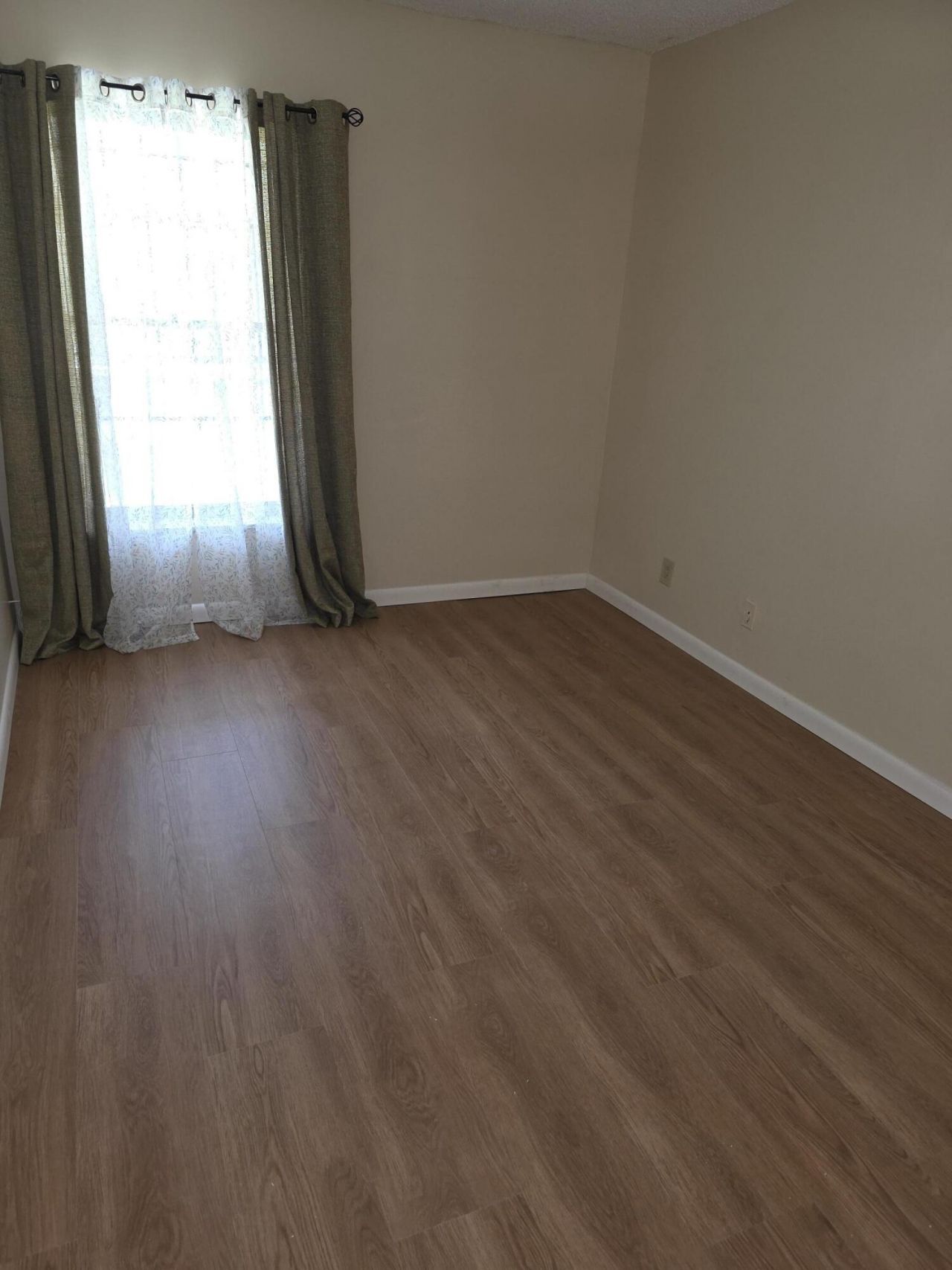 1001 Three Islands Boulevard, Unit 36, Hallandale Beach, FL 33009 Photo