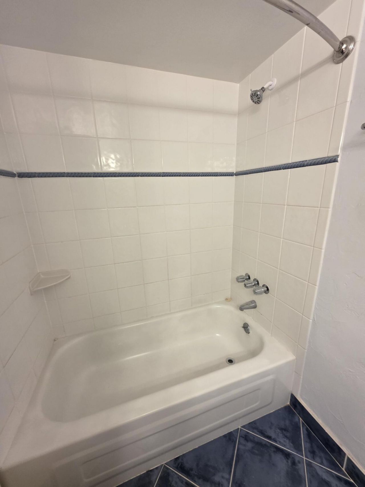 1001 Three Islands Boulevard, Unit 36, Hallandale Beach, FL 33009 Photo