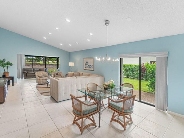 27 Stratford Lane W, Unit D, Boynton Beach, FL 33436