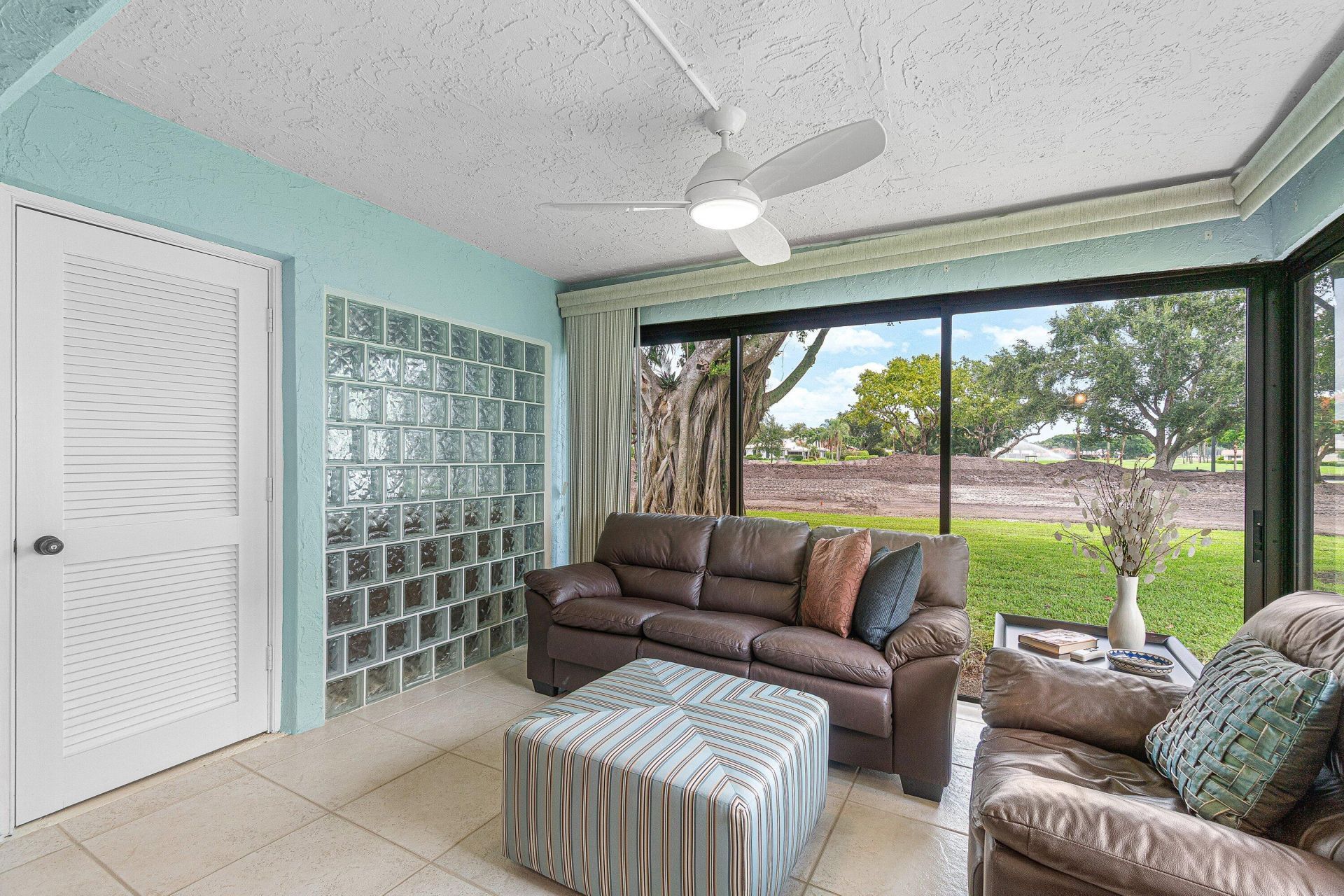 27 Stratford Lane W, Unit D, Boynton Beach, FL 33436 Photo