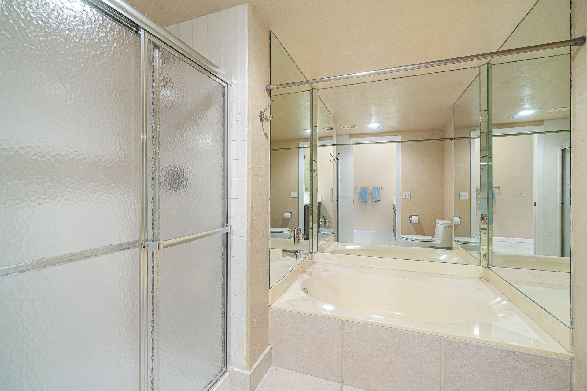 27 Stratford Lane W, Unit D, Boynton Beach, FL 33436 Photo