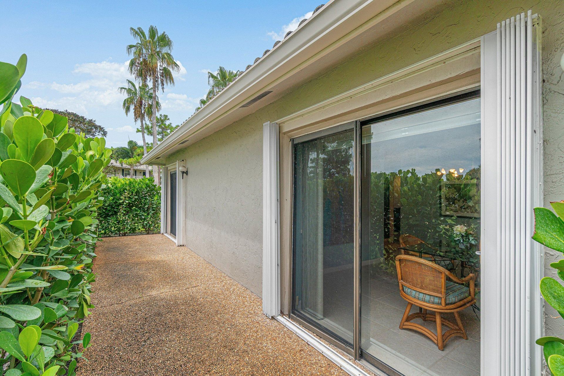 27 Stratford Lane W, Unit D, Boynton Beach, FL 33436 Photo