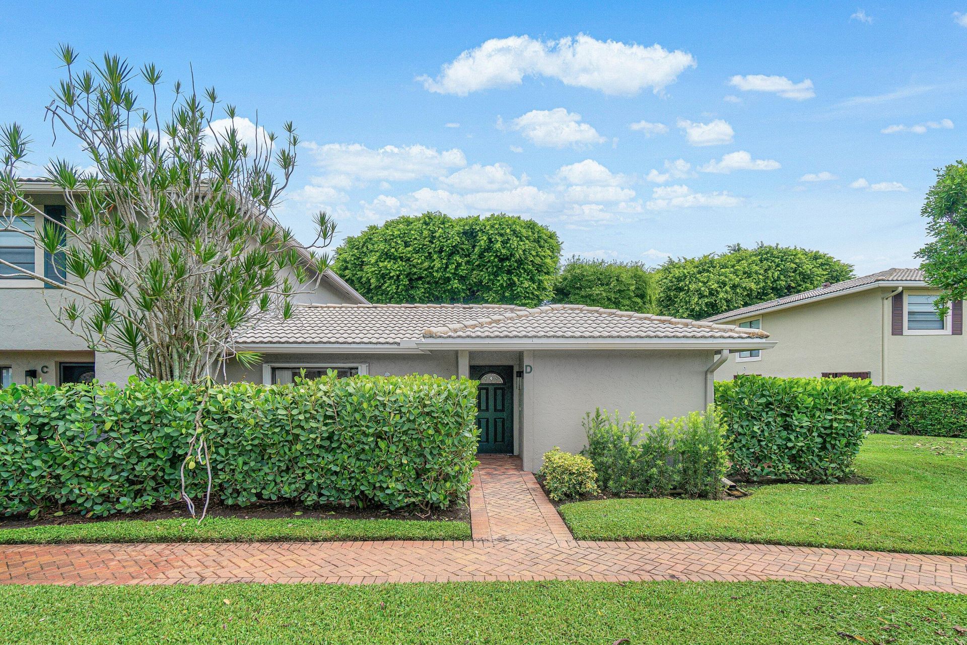 27 Stratford Lane W, Unit D, Boynton Beach, FL 33436 Photo