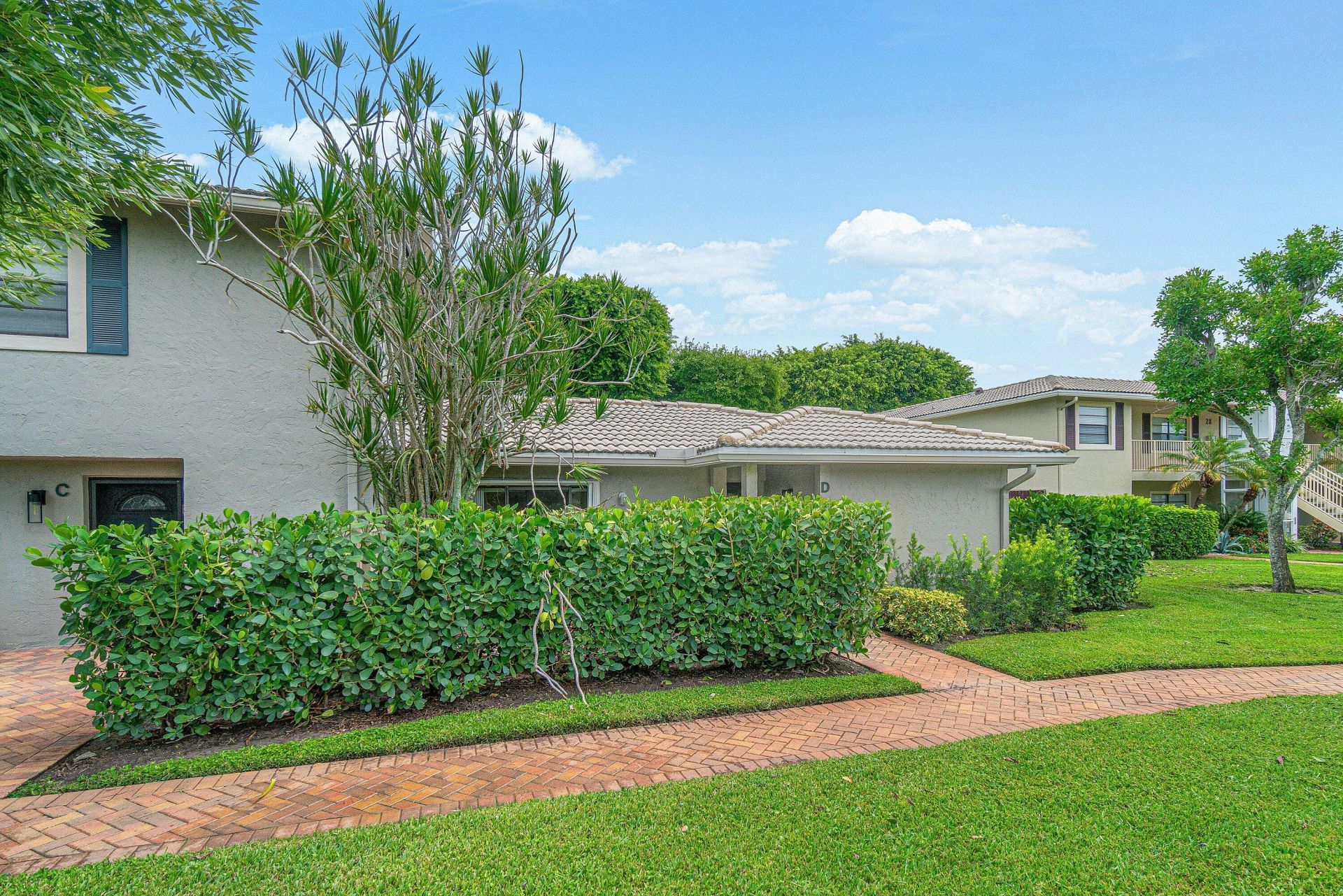 27 Stratford Lane W, Unit D, Boynton Beach, FL 33436 Photo