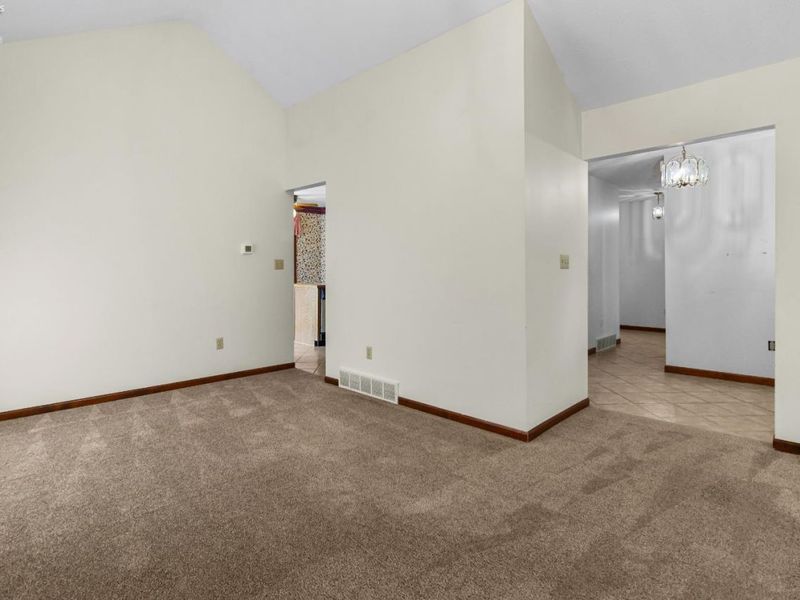 838 Bellaire Drive, Bellevue, OH 44811 Photo 10