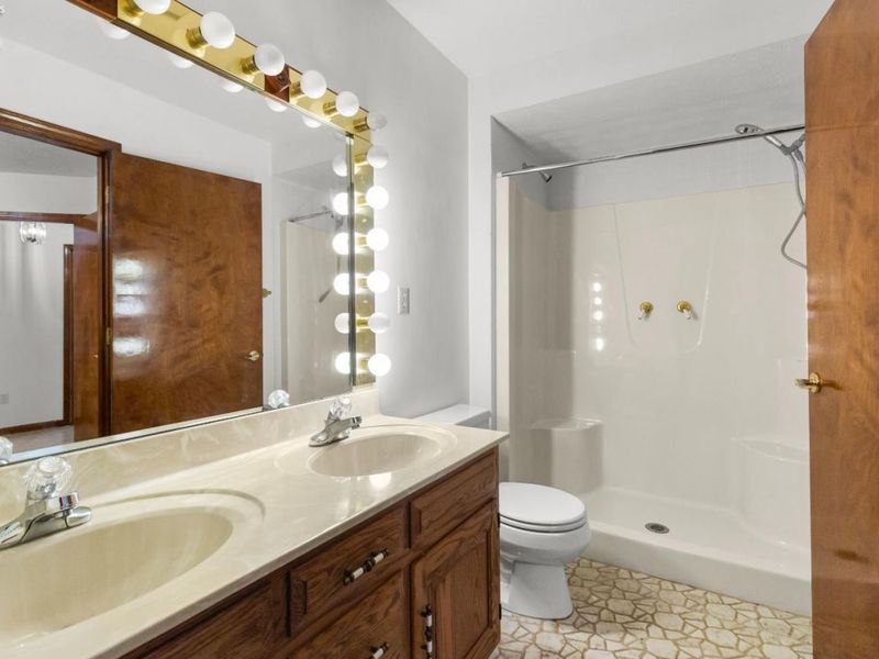 838 Bellaire Drive, Bellevue, OH 44811 Photo 31