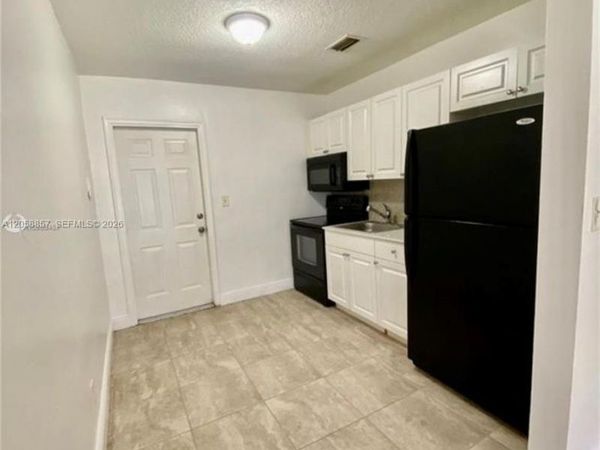 4141 SW 20th St , Unit 3, West Park, FL 33023