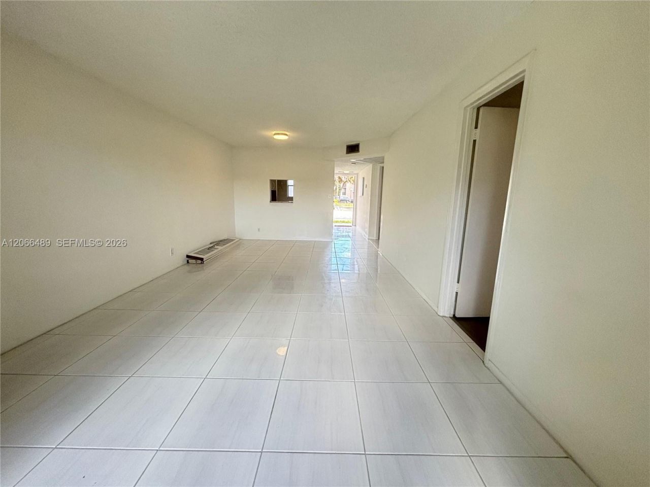8060 Fairview Dr , Unit 101, Tamarac, FL 33321 Photo