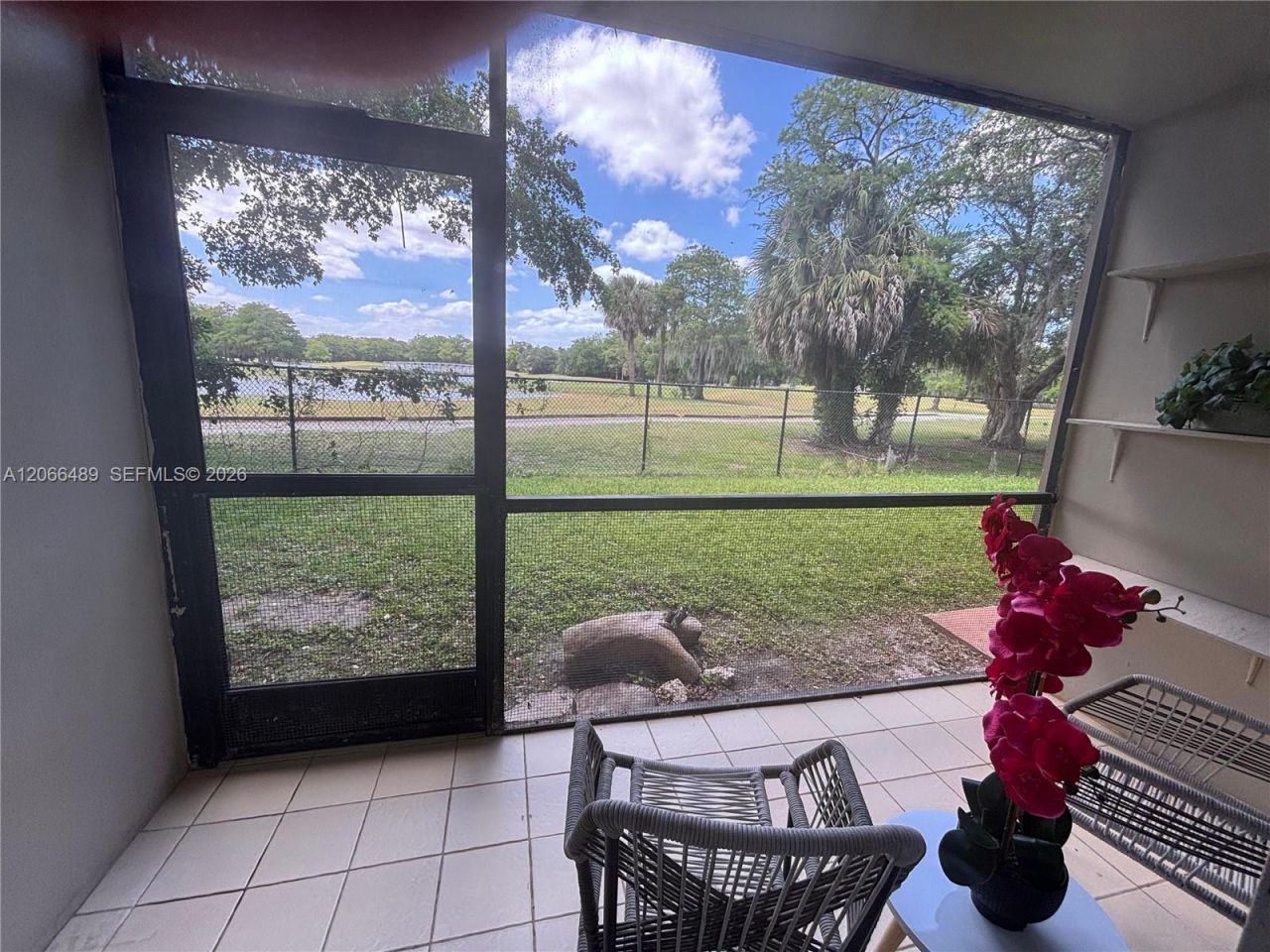 8060 Fairview Dr , Unit 101, Tamarac, FL 33321 Photo