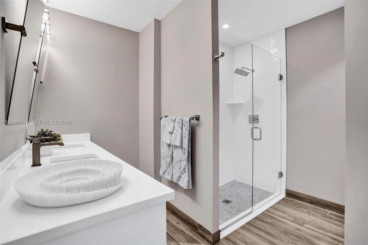 41 SW Seminole St, Unit #3-10, Stuart, FL 34994 Photo