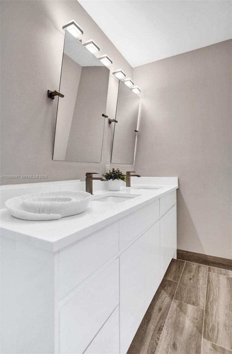 41 SW Seminole St, Unit #3-10, Stuart, FL 34994 Photo