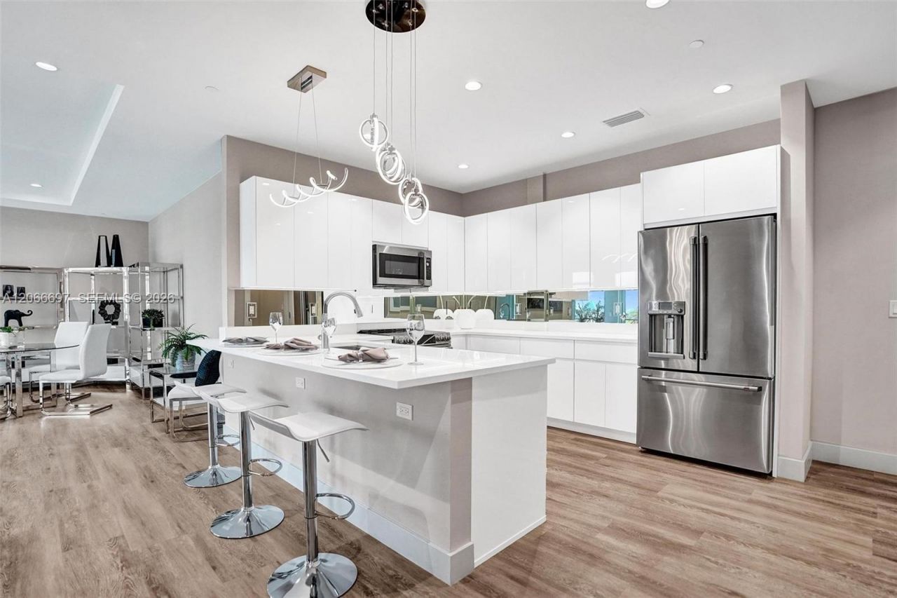 41 SW Seminole St, Unit #3-10, Stuart, FL 34994 Photo