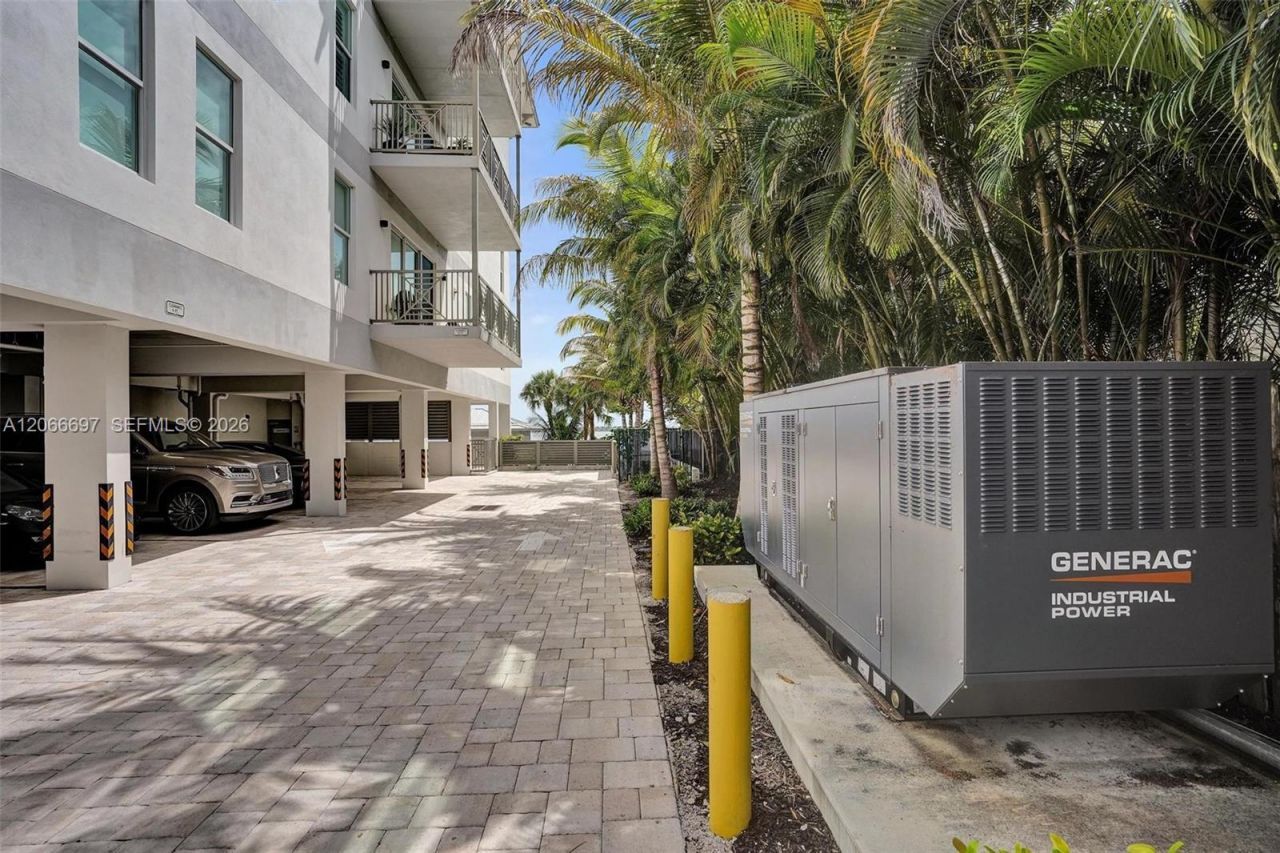 41 SW Seminole St, Unit #3-10, Stuart, FL 34994 Photo