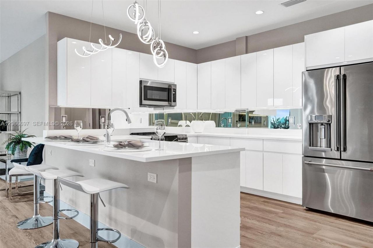 41 SW Seminole St, Unit #3-10, Stuart, FL 34994 Photo