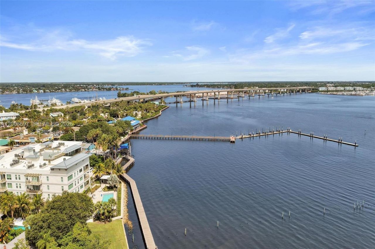 41 SW Seminole St, Unit #3-10, Stuart, FL 34994 Photo