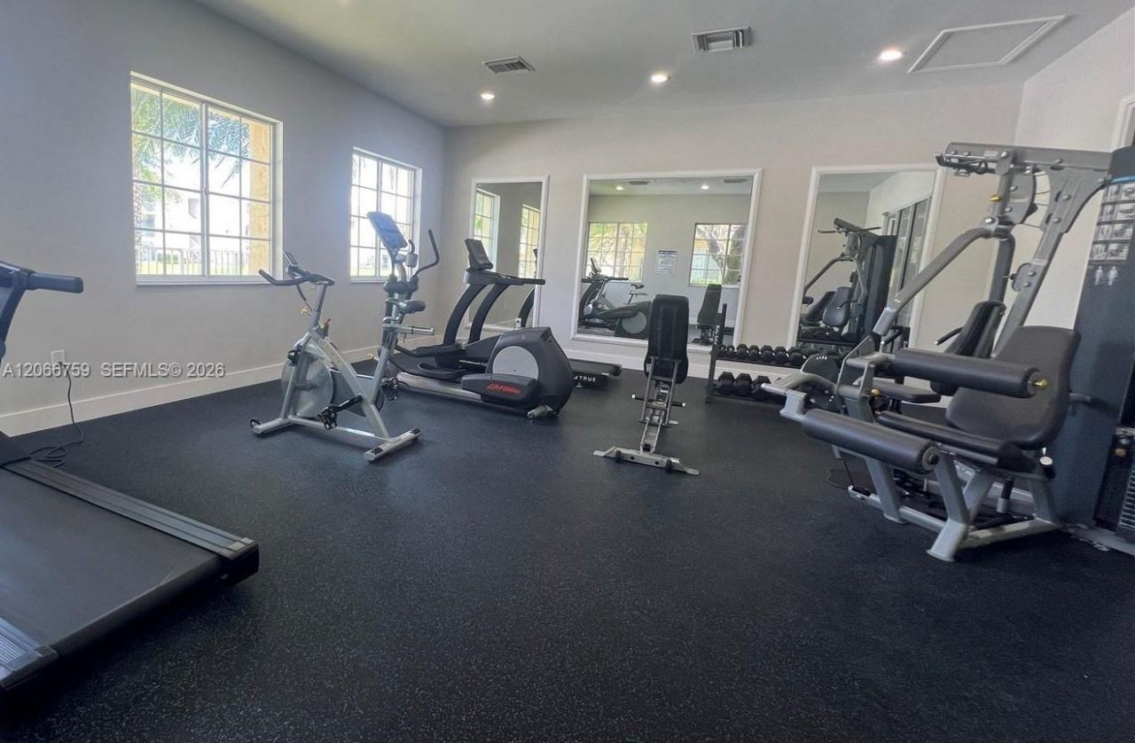 2640 S University Dr, Unit 118, Davie, FL 33328 Photo