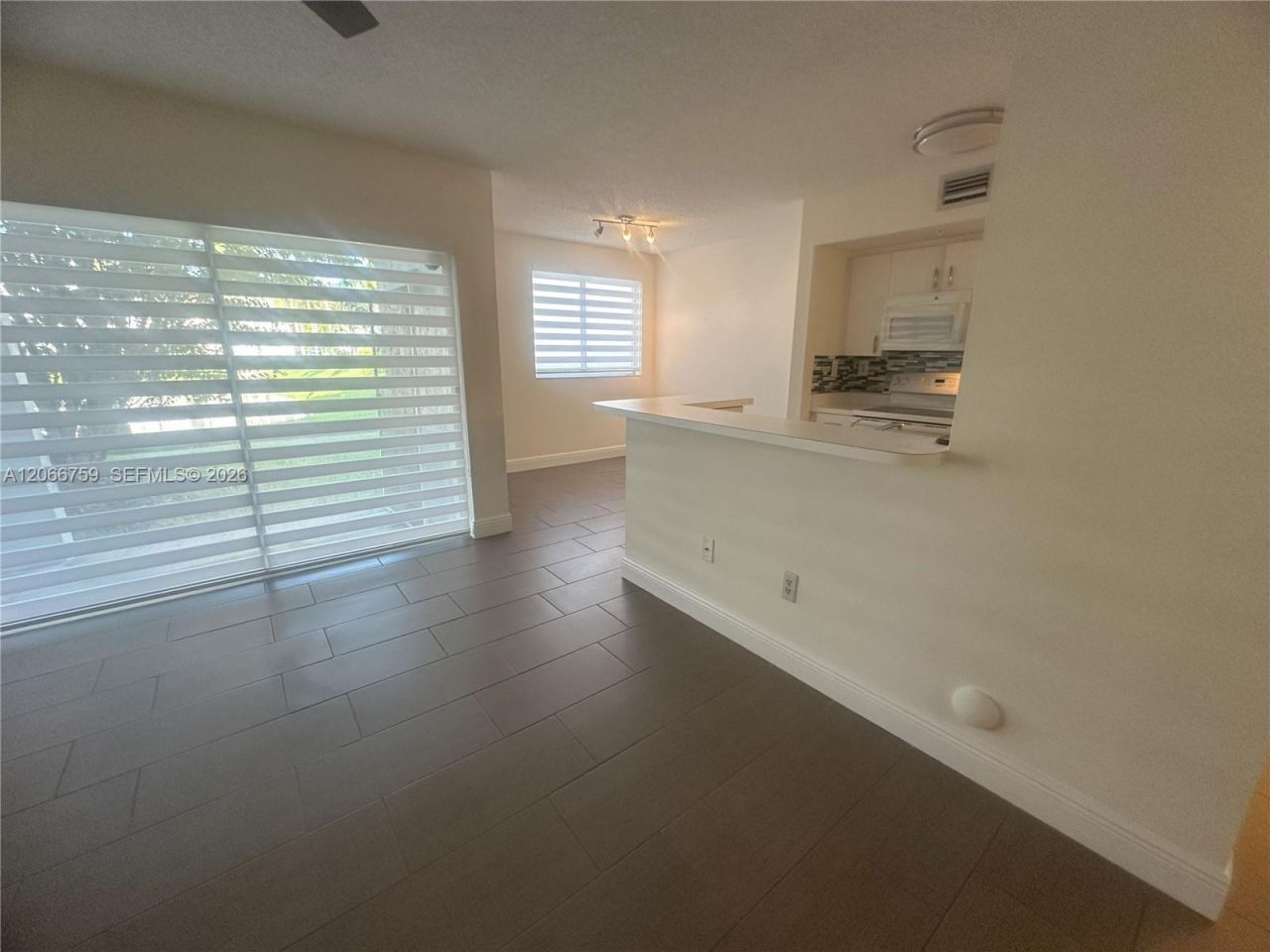 2640 S University Dr, Unit 118, Davie, FL 33328 Photo