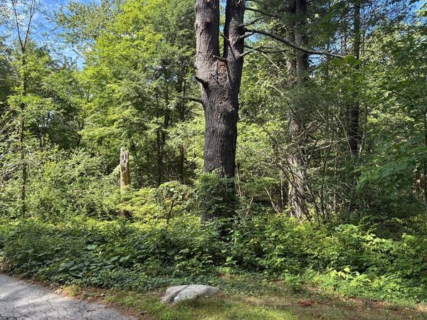 0 Meyer Ln, Hamilton, MA 01982