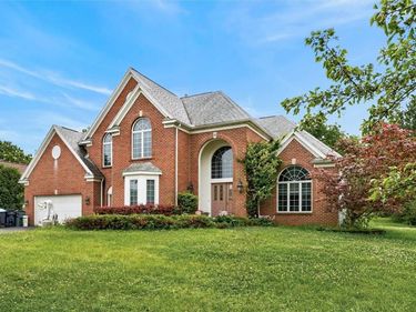 36 Orange Tree Circle, Rochester, NY 14624