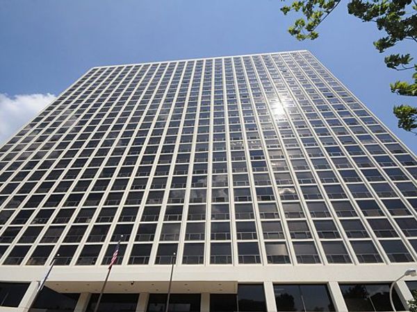 4343 N Clarendon Street , Unit 2110, Chicago, IL 60613