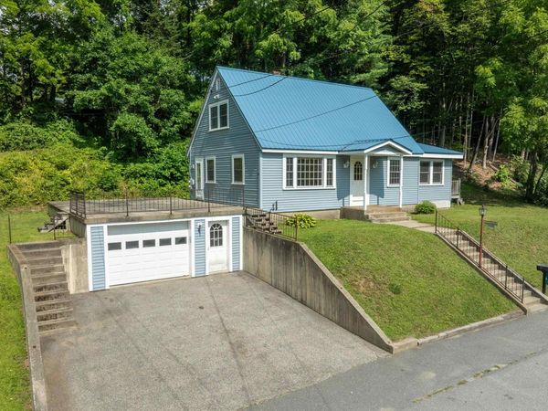 32 Mark Street, Springfield, VT 05156