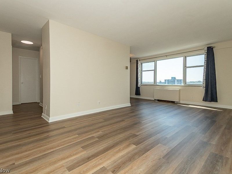 11850 Edgewater Drive, Unit 1002, Lakewood, OH 44107 Photo 6