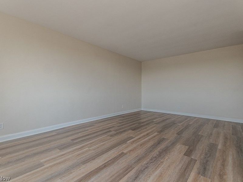 11850 Edgewater Drive, Unit 1002, Lakewood, OH 44107 Photo 8
