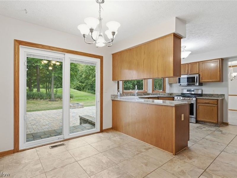 2817 Alling Drive, Twinsburg, OH 44087 Photo 9