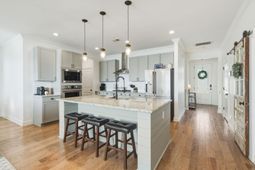 135 Whaler Avenue photo 4