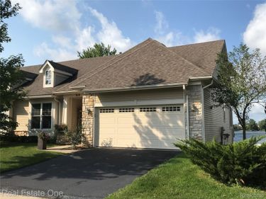 919 STONY LAKE Court, Unit 36, Oxford Township, Mi 48371