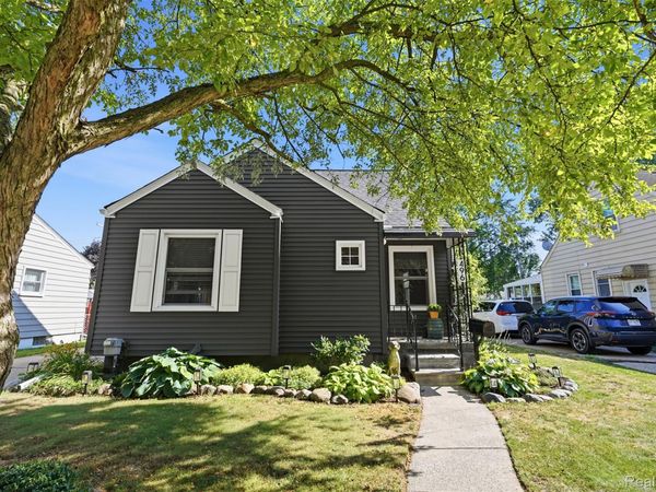 496 E Baker Avenue , Clawson, Mi 48017