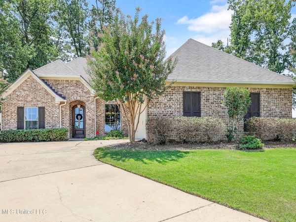 136 Winchester Cove, Madison, MS 39110