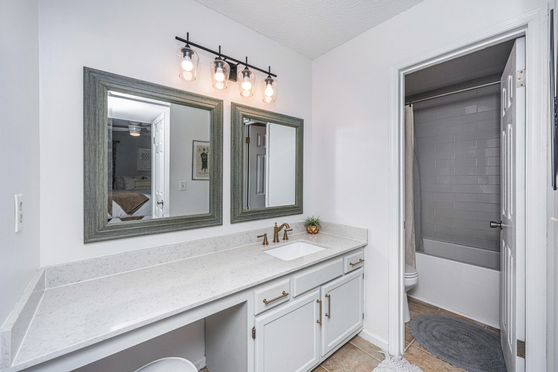 1054 Anna Knapp Boulevard Photo 13