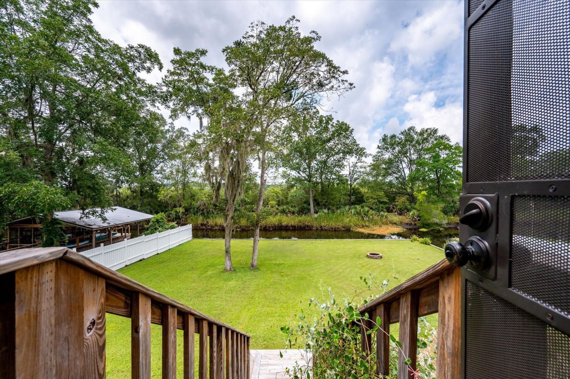 5271 Prices Bridge Lane Photo 31