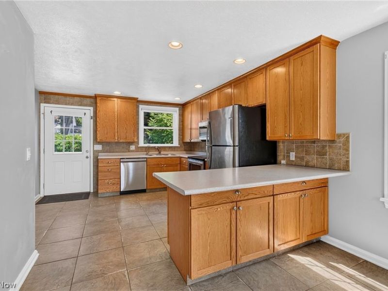327 32nd Street NW, Canton, OH 44709 Photo 4