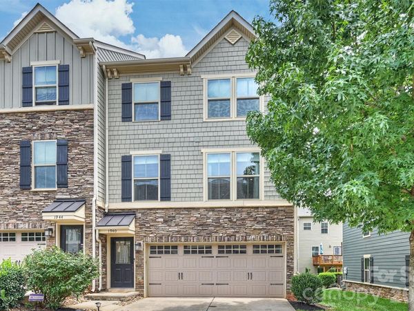 1940 Catkin Lane, Charlotte, NC 28205
