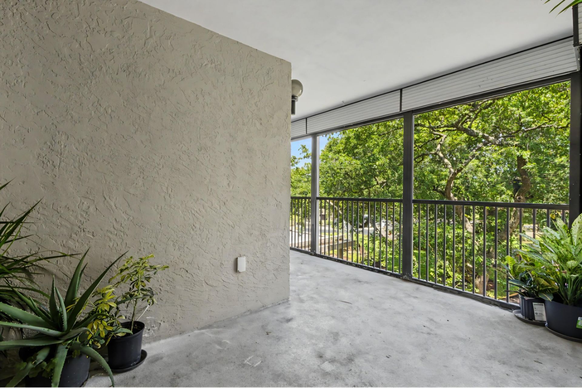 2800 N 46th Avenue, Unit A404, Hollywood, FL 33021 Photo
