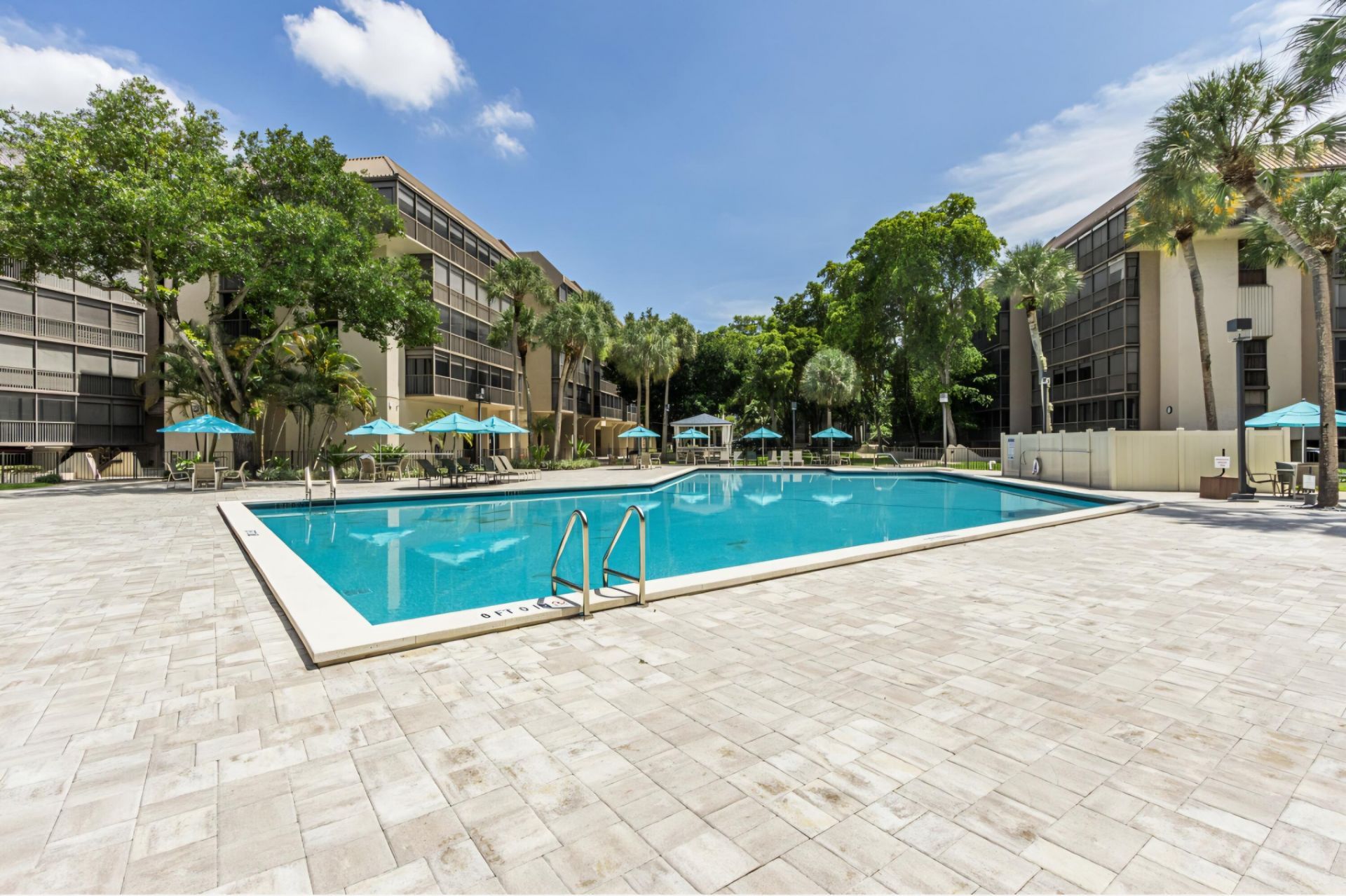 2800 N 46th Avenue, Unit A404, Hollywood, FL 33021 Photo