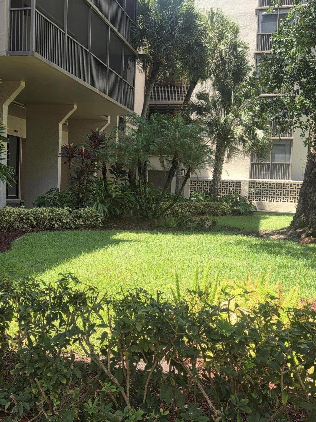 2800 N 46th Avenue, Unit A404, Hollywood, FL 33021 Photo